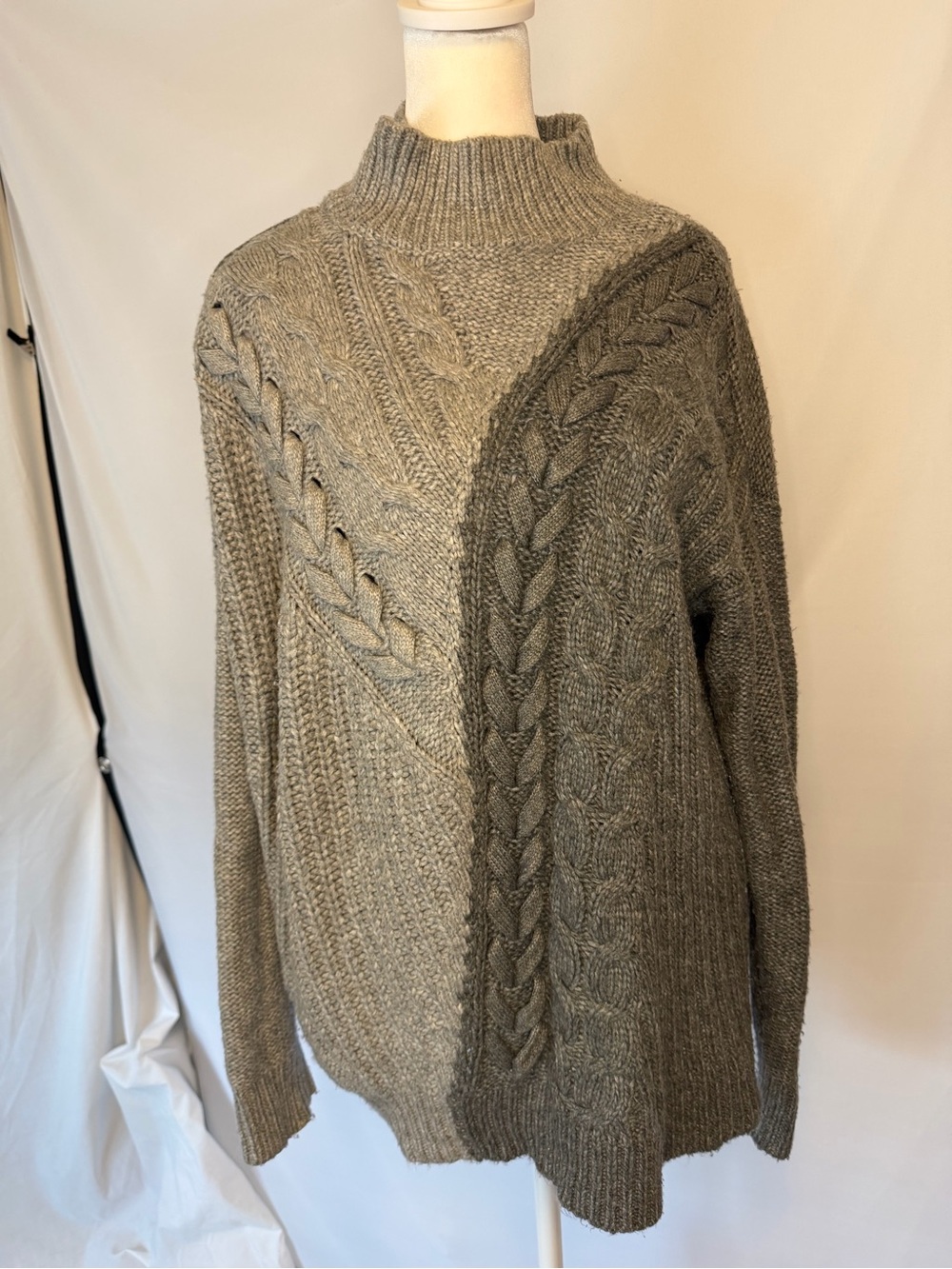 Two-tone grey sweater with cable twist detail front- crew neck